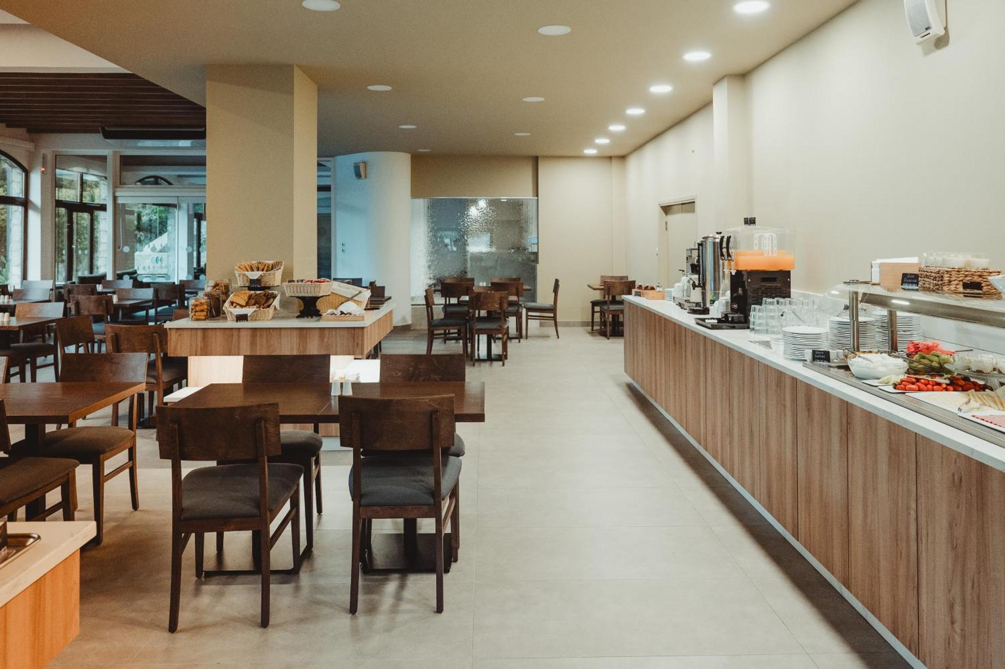 伊迪酒店 扎罗斯 外观 照片